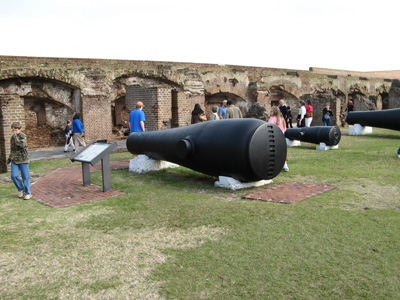 Fort Sumter: Assorted Cannon Fort Sumter: Assorted Cannon, Charleston 2009